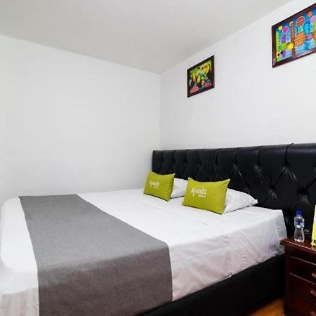 Отель Bogota Elite Экстерьер фото
