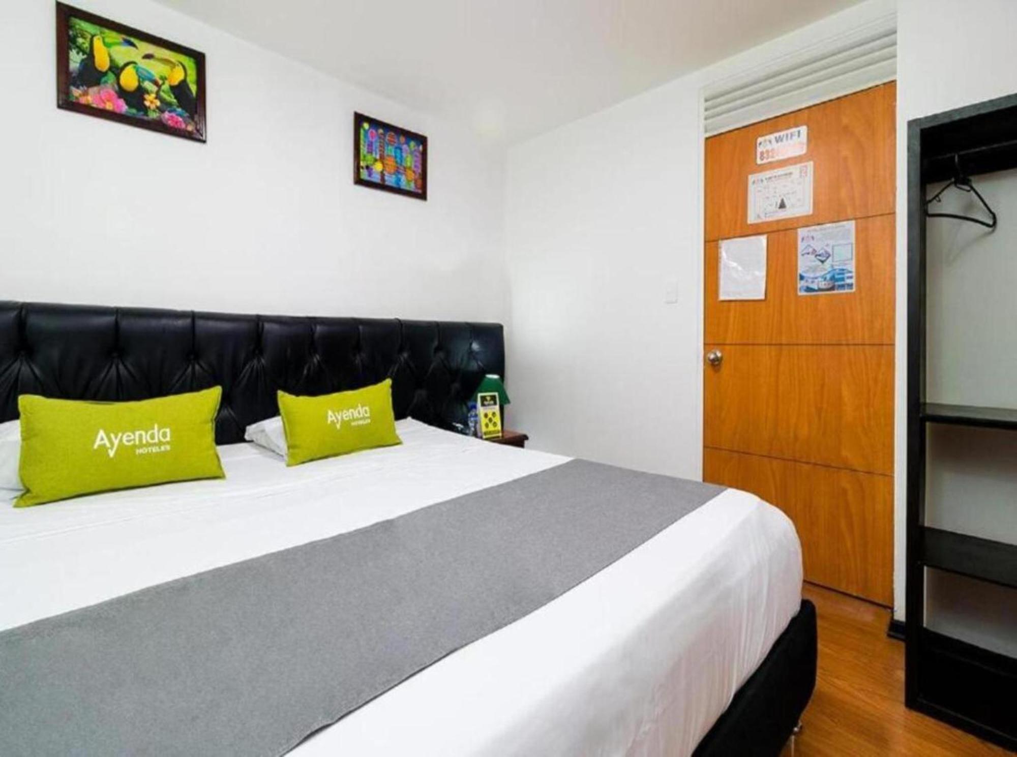 Отель Bogota Elite Экстерьер фото